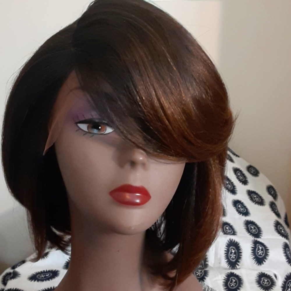 Synthetic wig - Picture 2 of 5